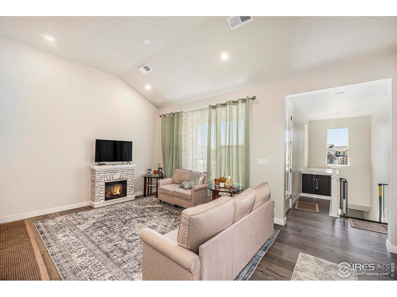 4180 S South Park Dr Unit #201