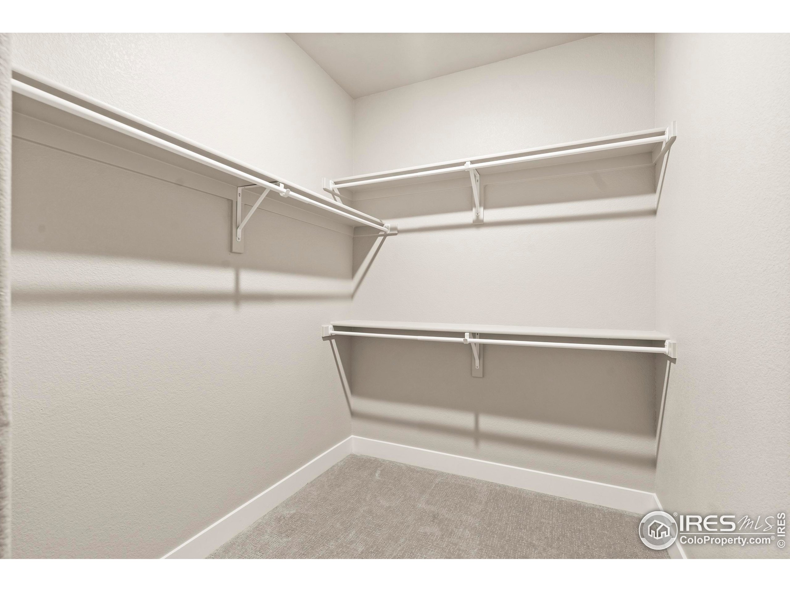 1940 Rolling Wind Dr