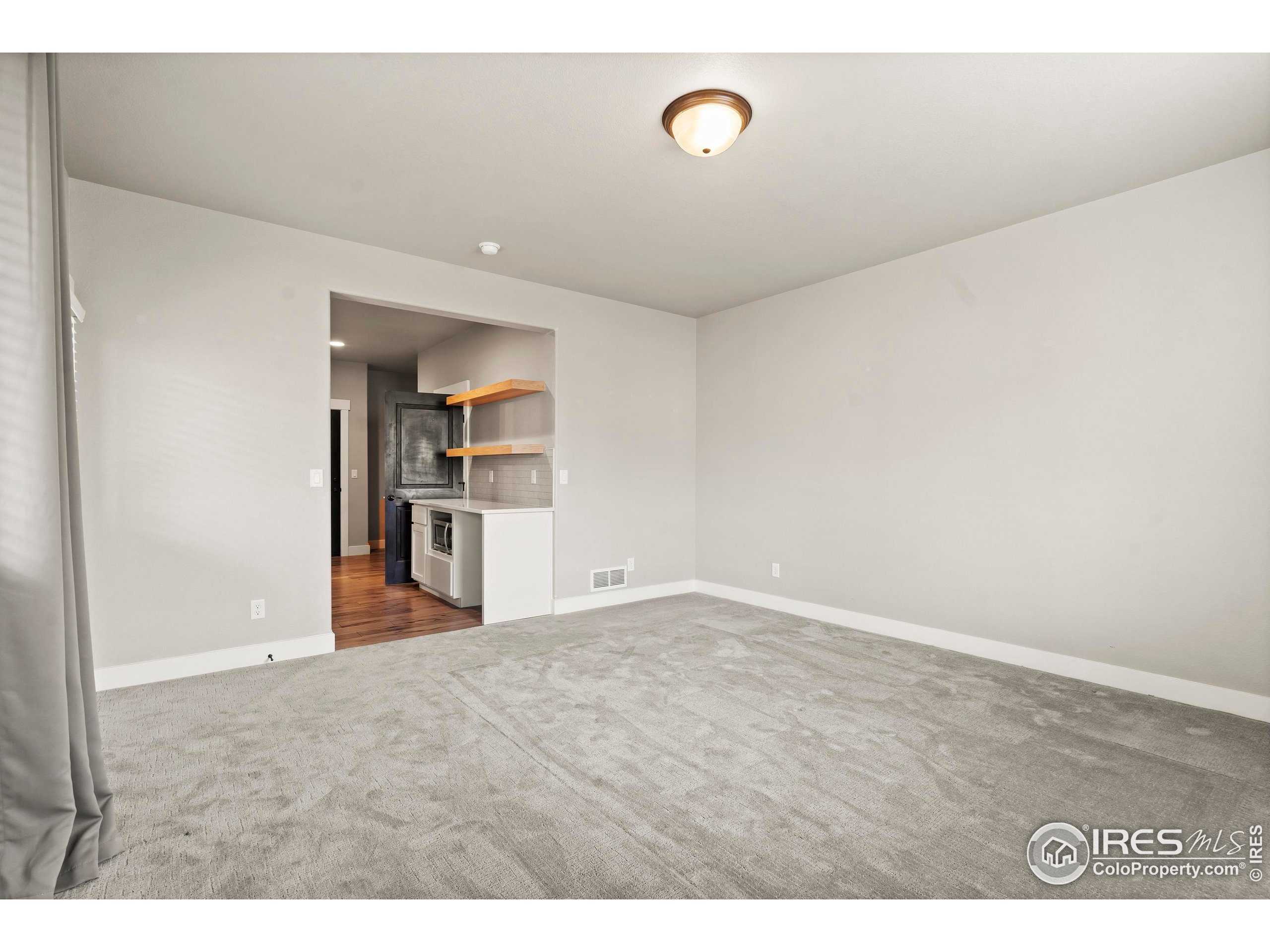 1940 Rolling Wind Dr