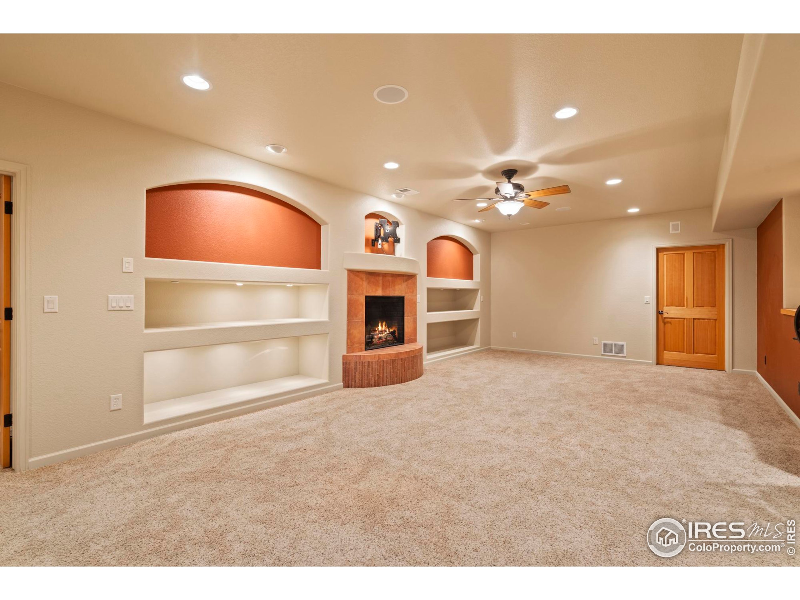 6535 Half Moon Bay Dr