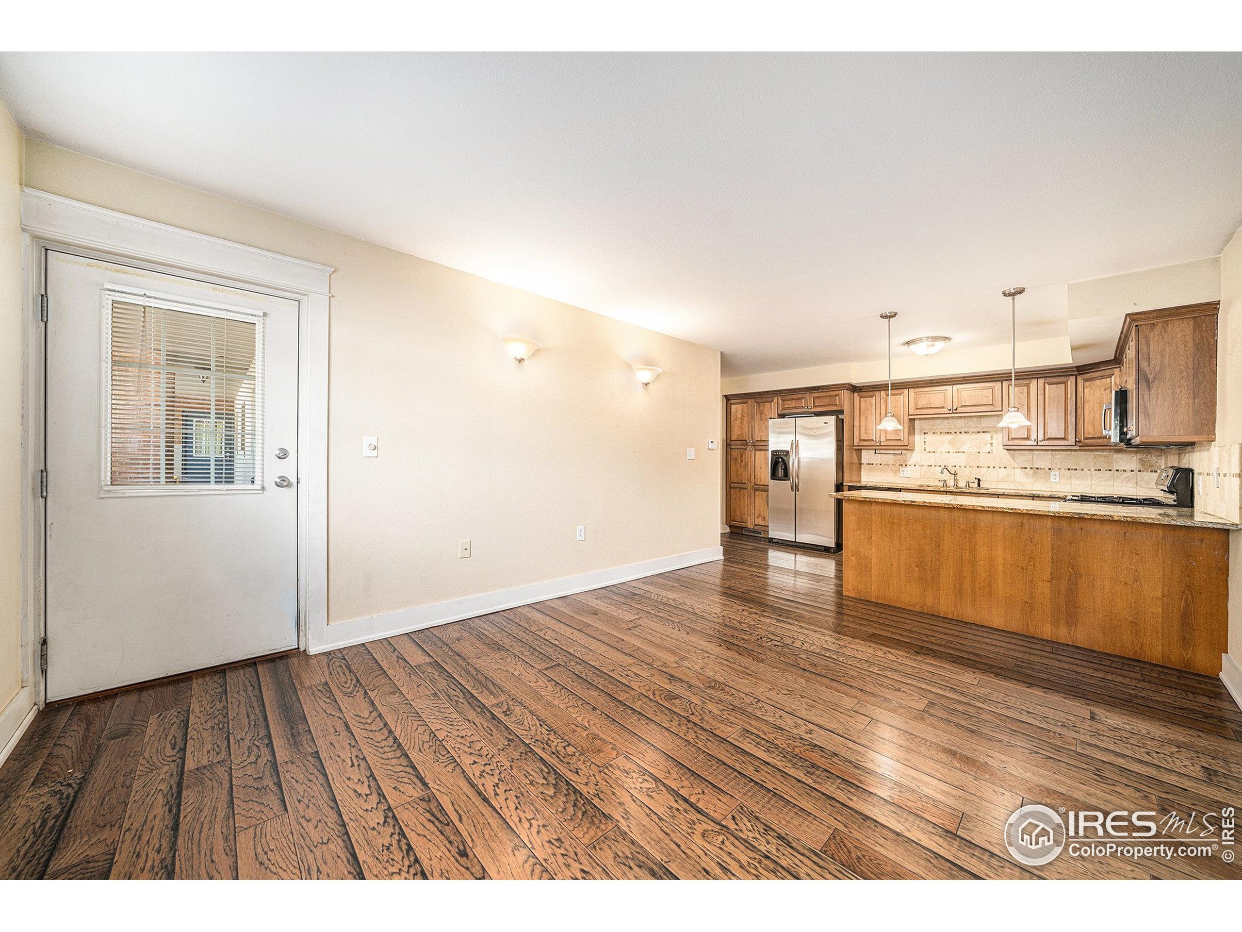 233 N Meldrum St A-8