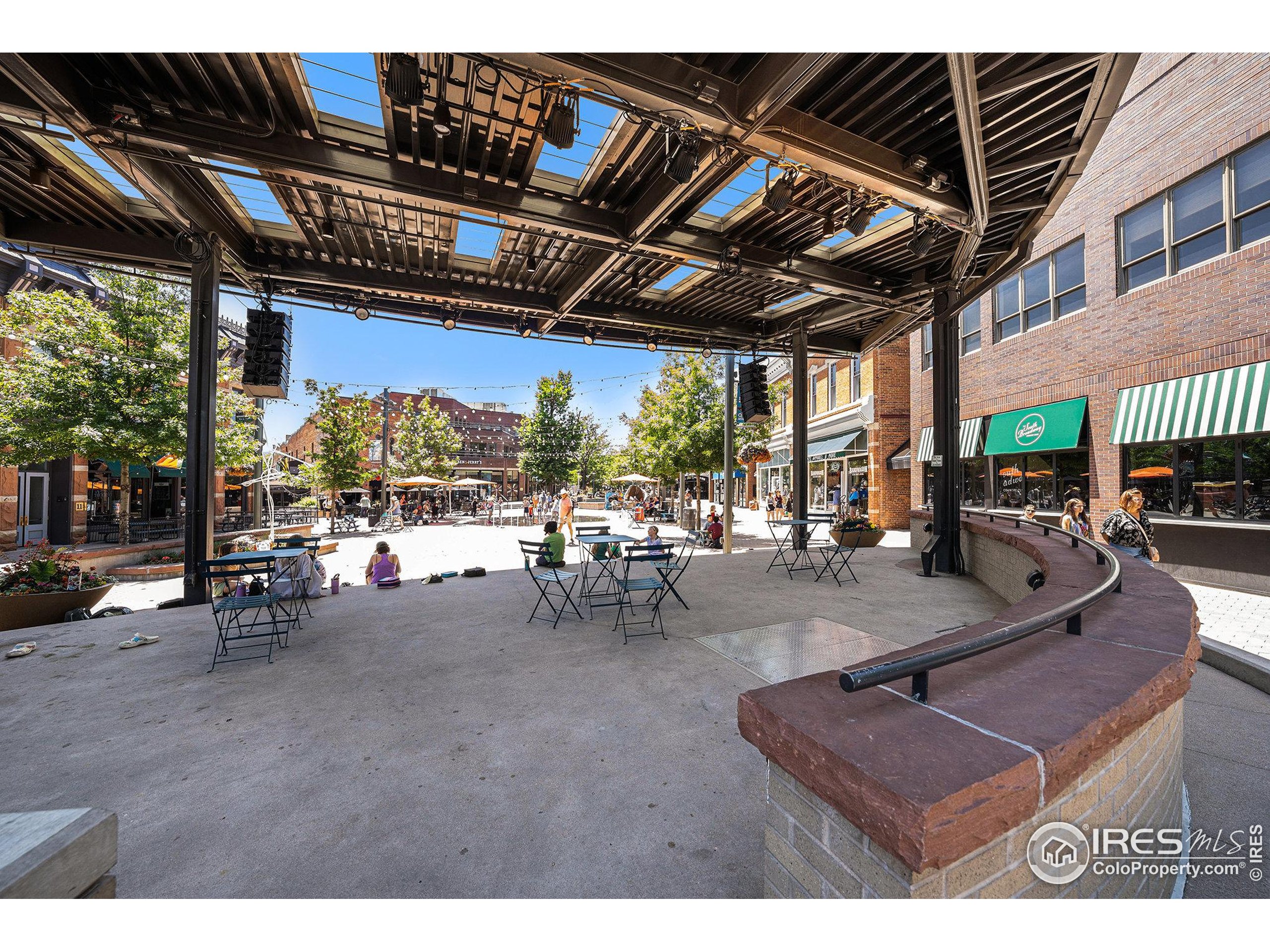 233 N Meldrum St A-8