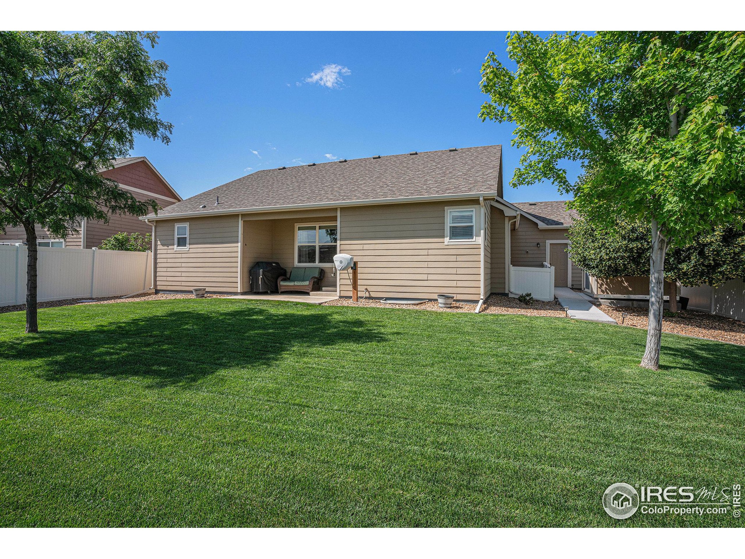 742 Valleybrook Dr
