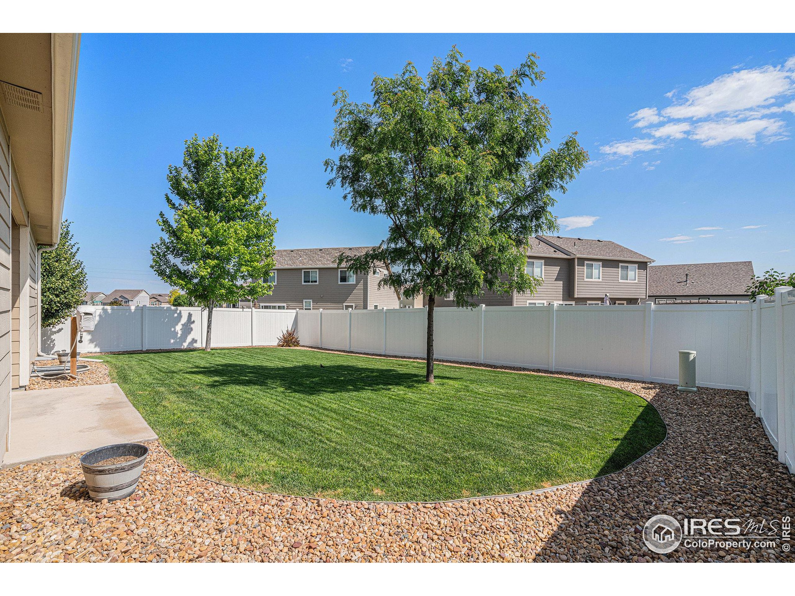 742 Valleybrook Dr