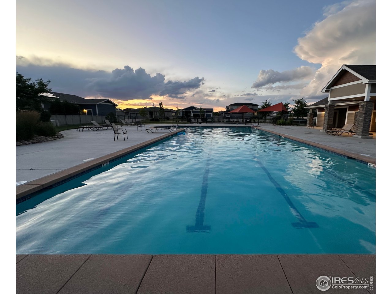 7213 Horsechestnut St