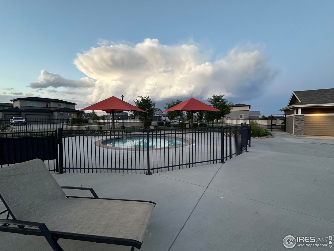 7213 Horsechestnut St