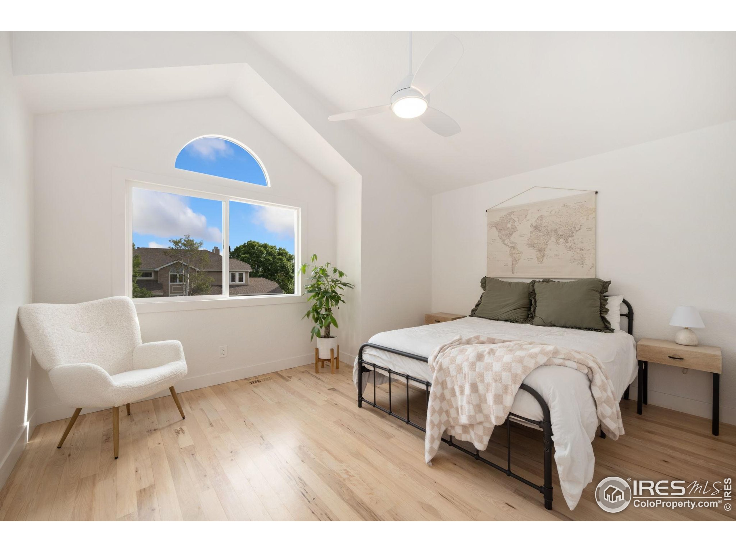 1012 Hobson Ct