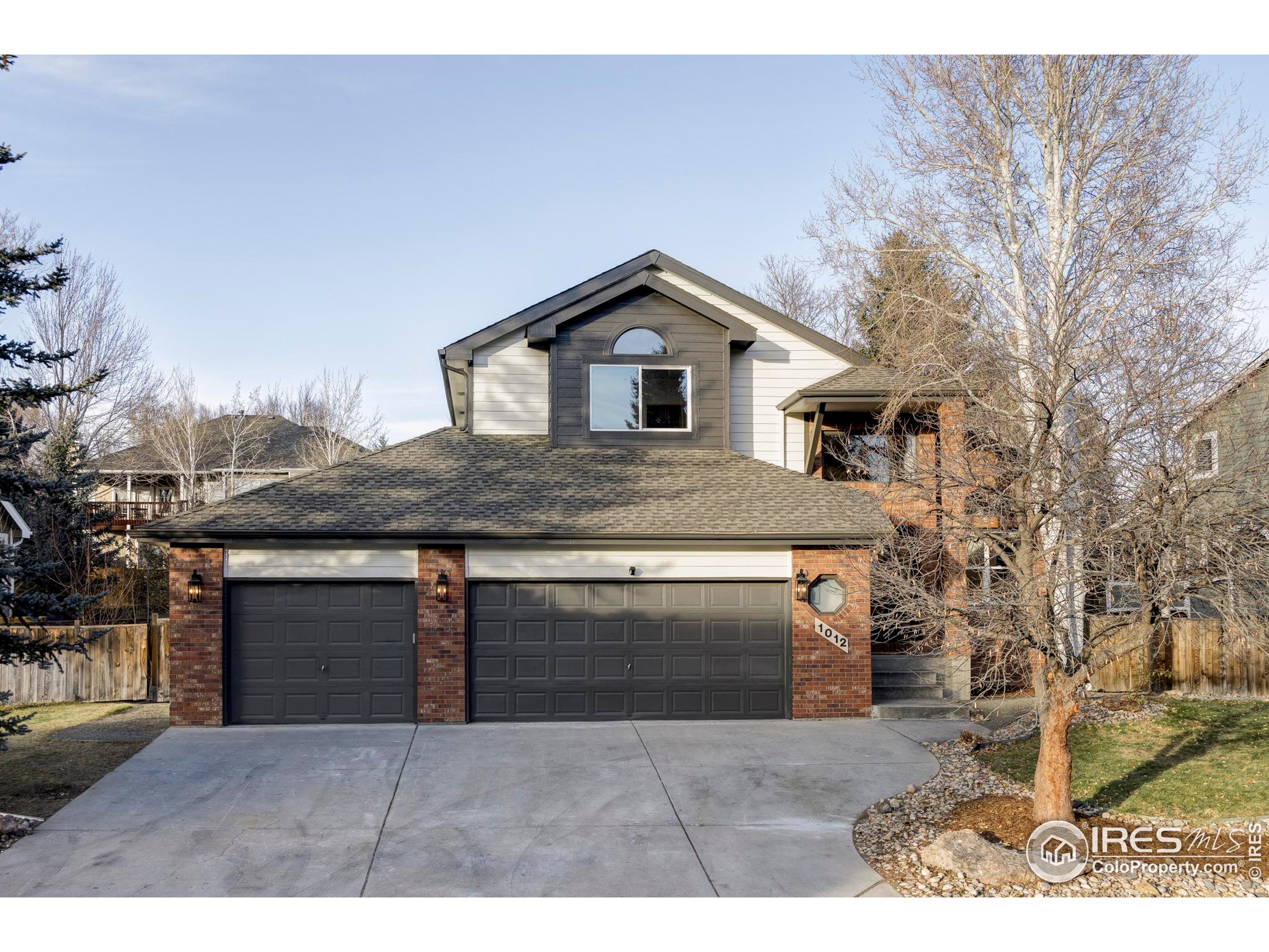 1012 Hobson Ct