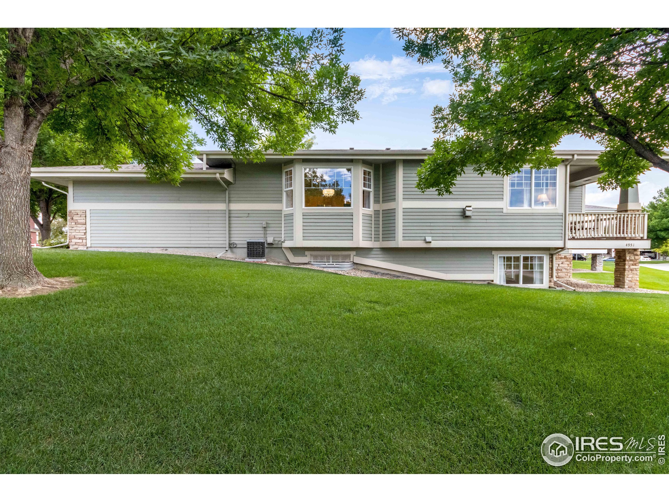 4951 Clearwater Dr