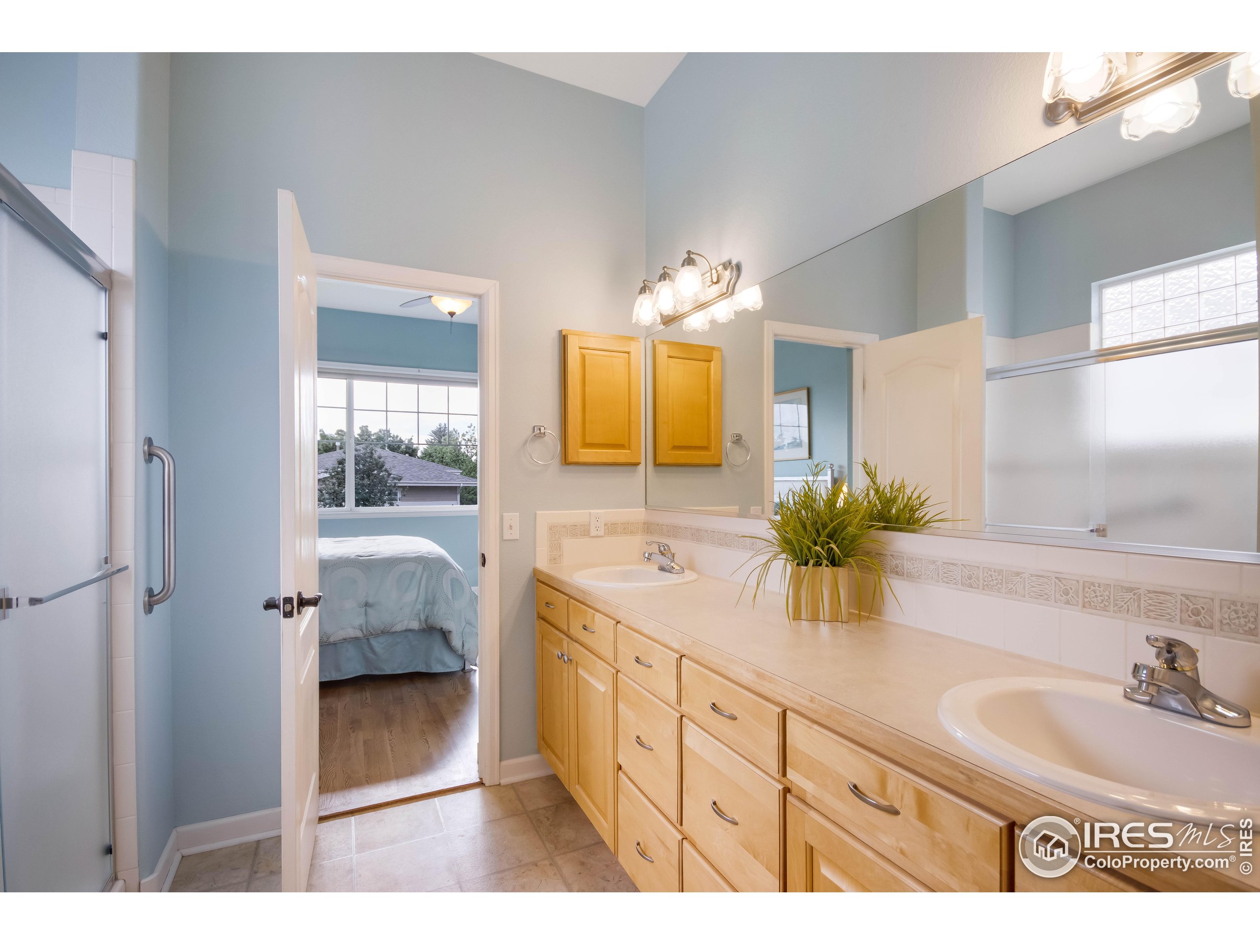 4951 Clearwater Dr