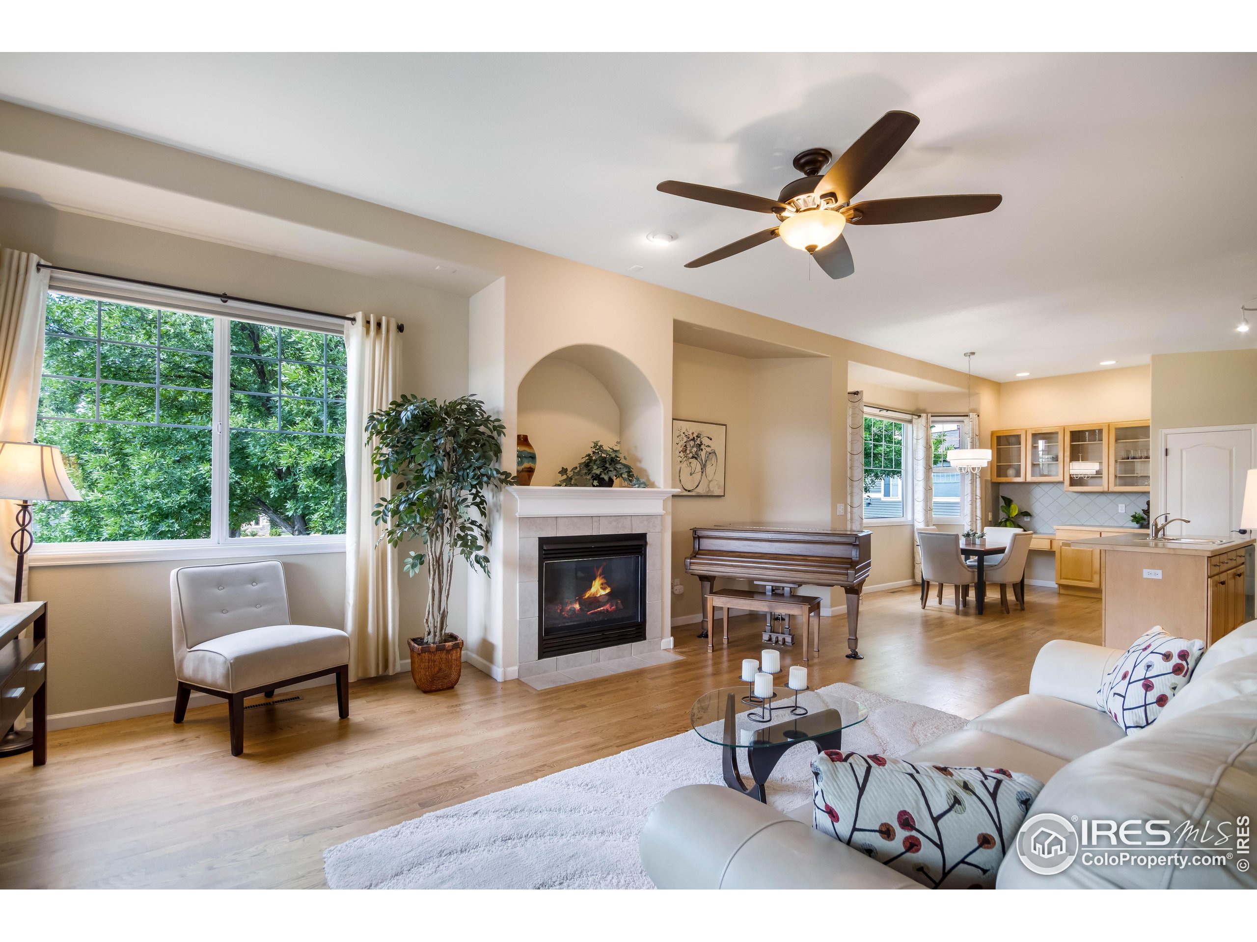 4951 Clearwater Dr