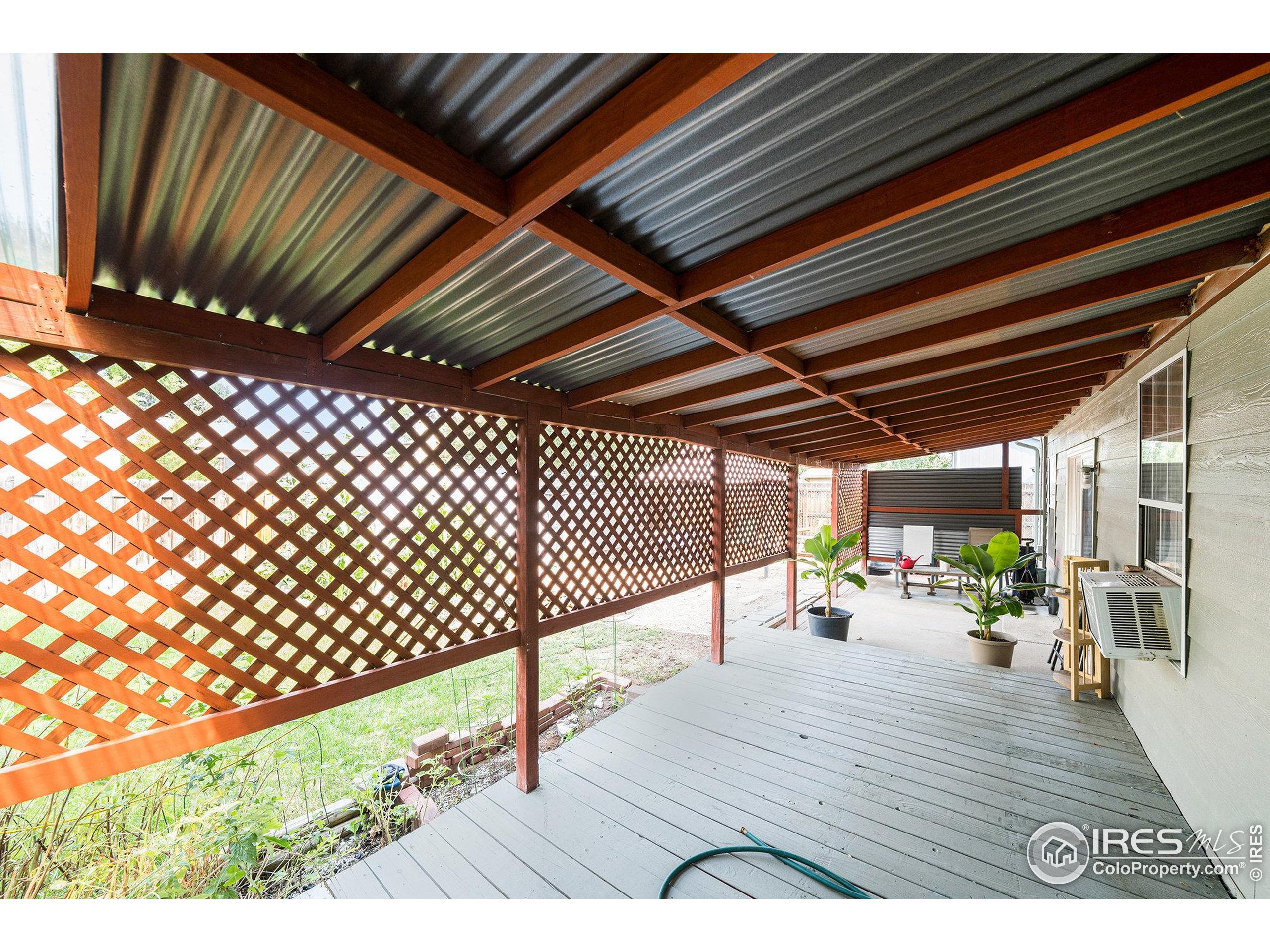229 Blossom Dr