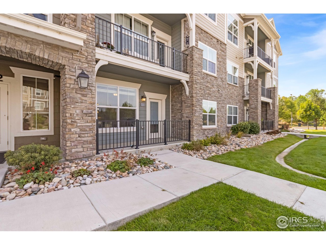 4622 Hahns Peak Dr 103