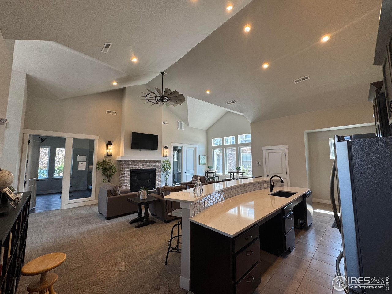 4622 Hahns Peak Dr 103