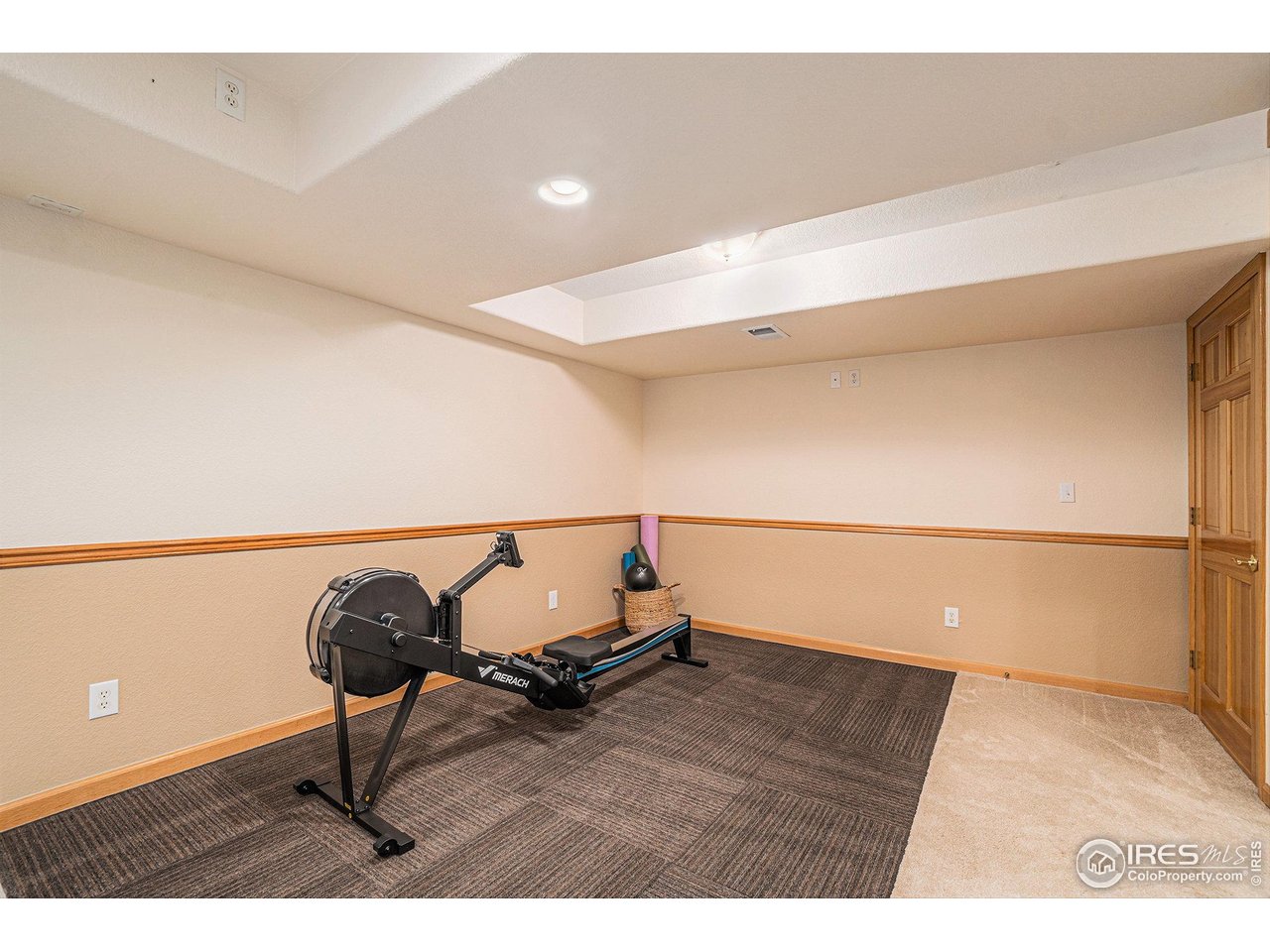 5403 Golden Willow Dr