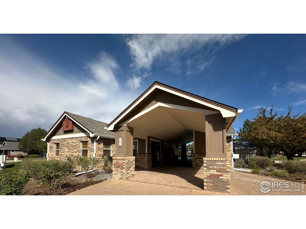 3453 Rhea Dr