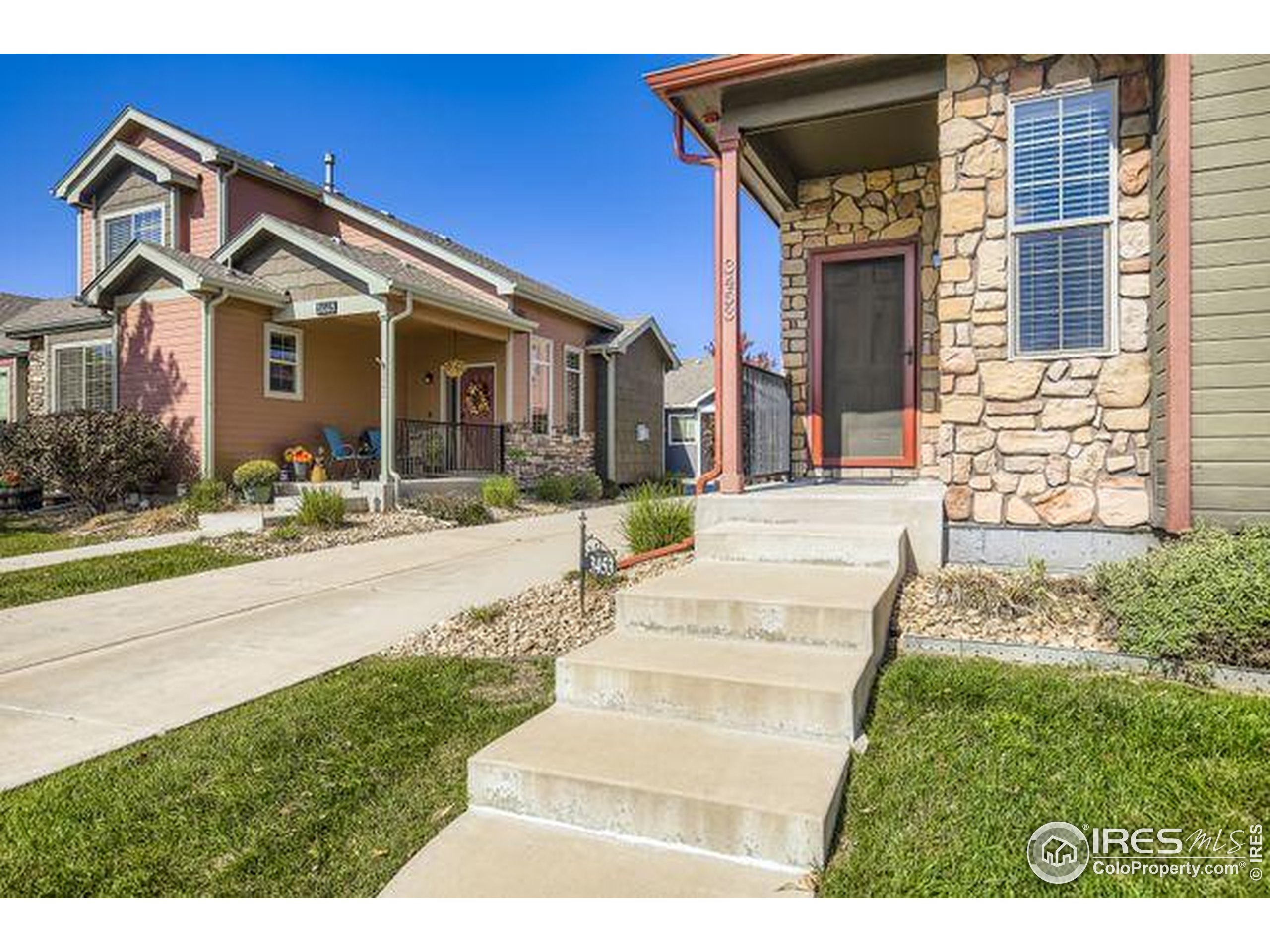 3453 Rhea Dr
