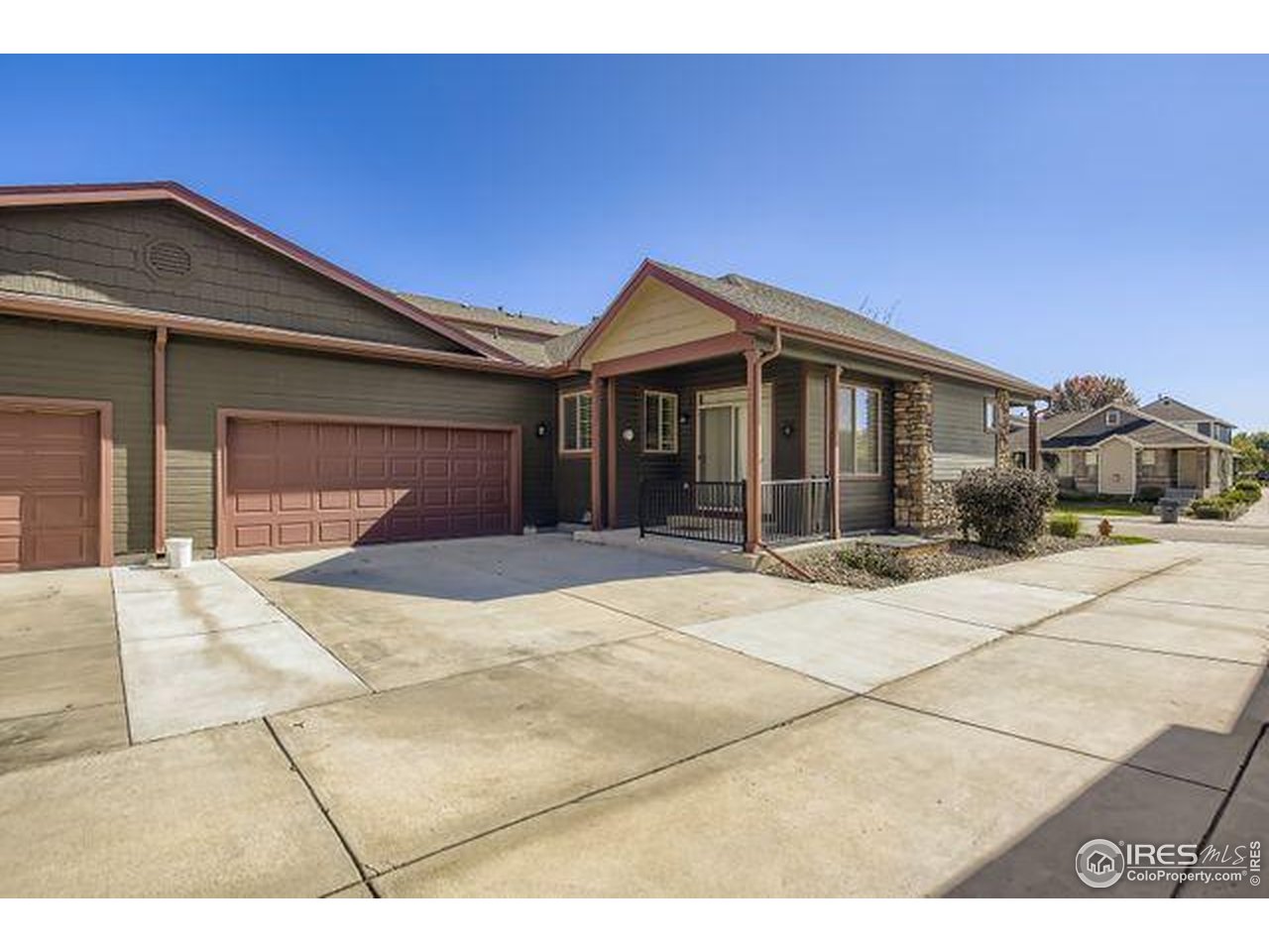 3453 Rhea Dr