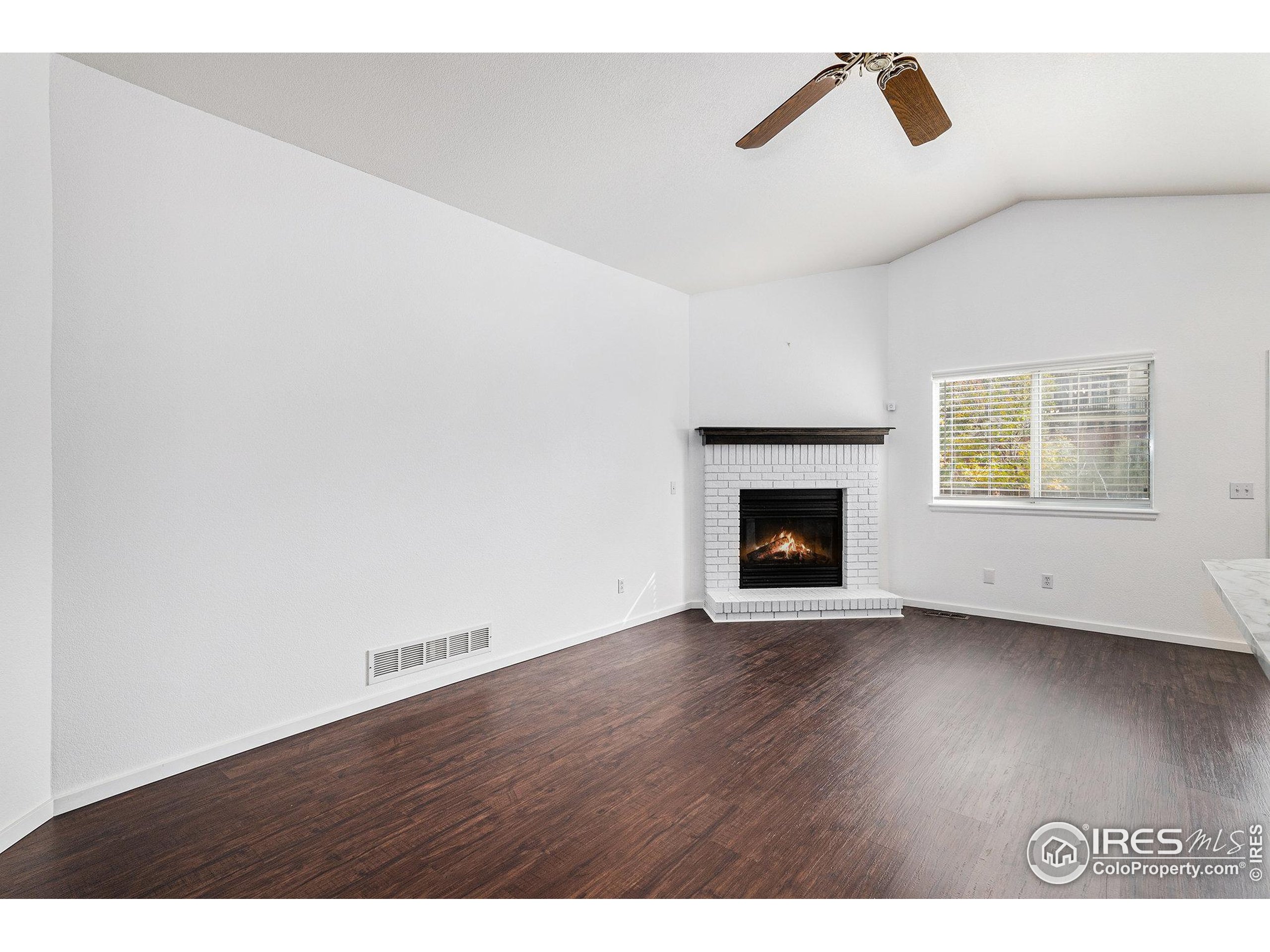 20822 E Princeton Pl