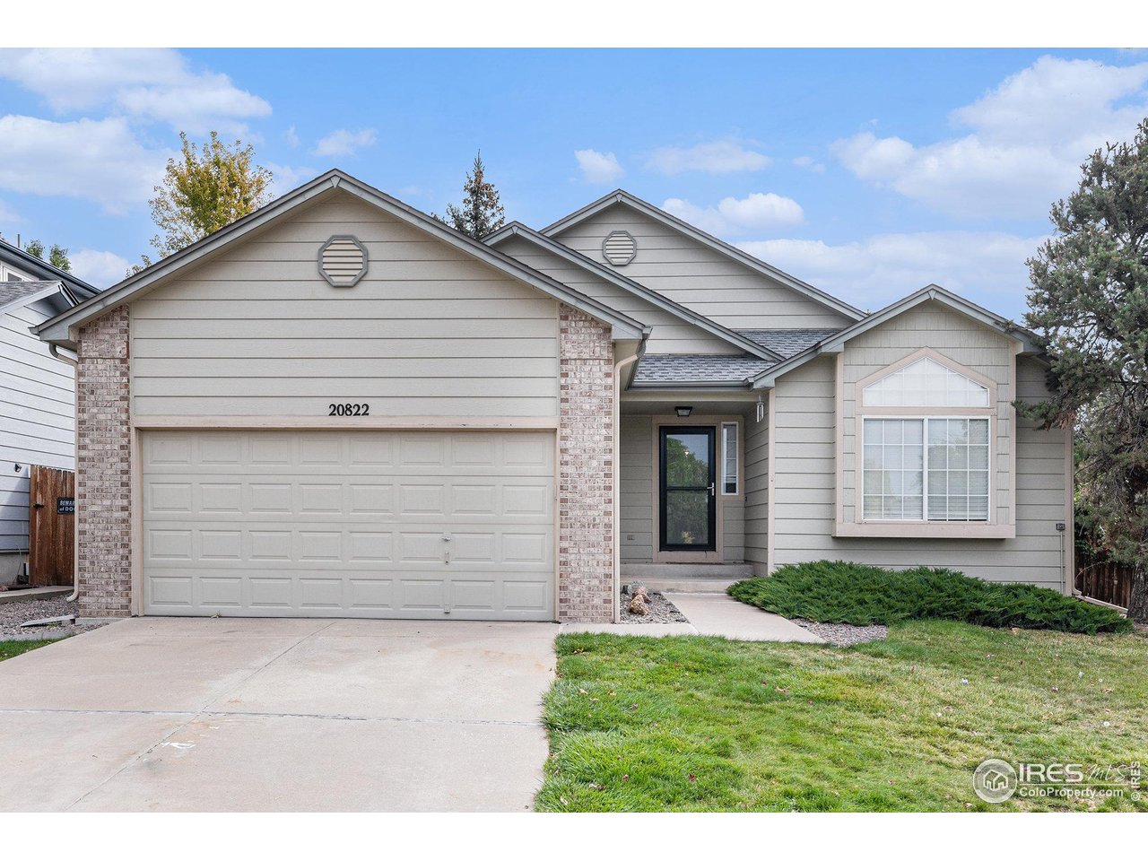 20822 E Princeton Pl