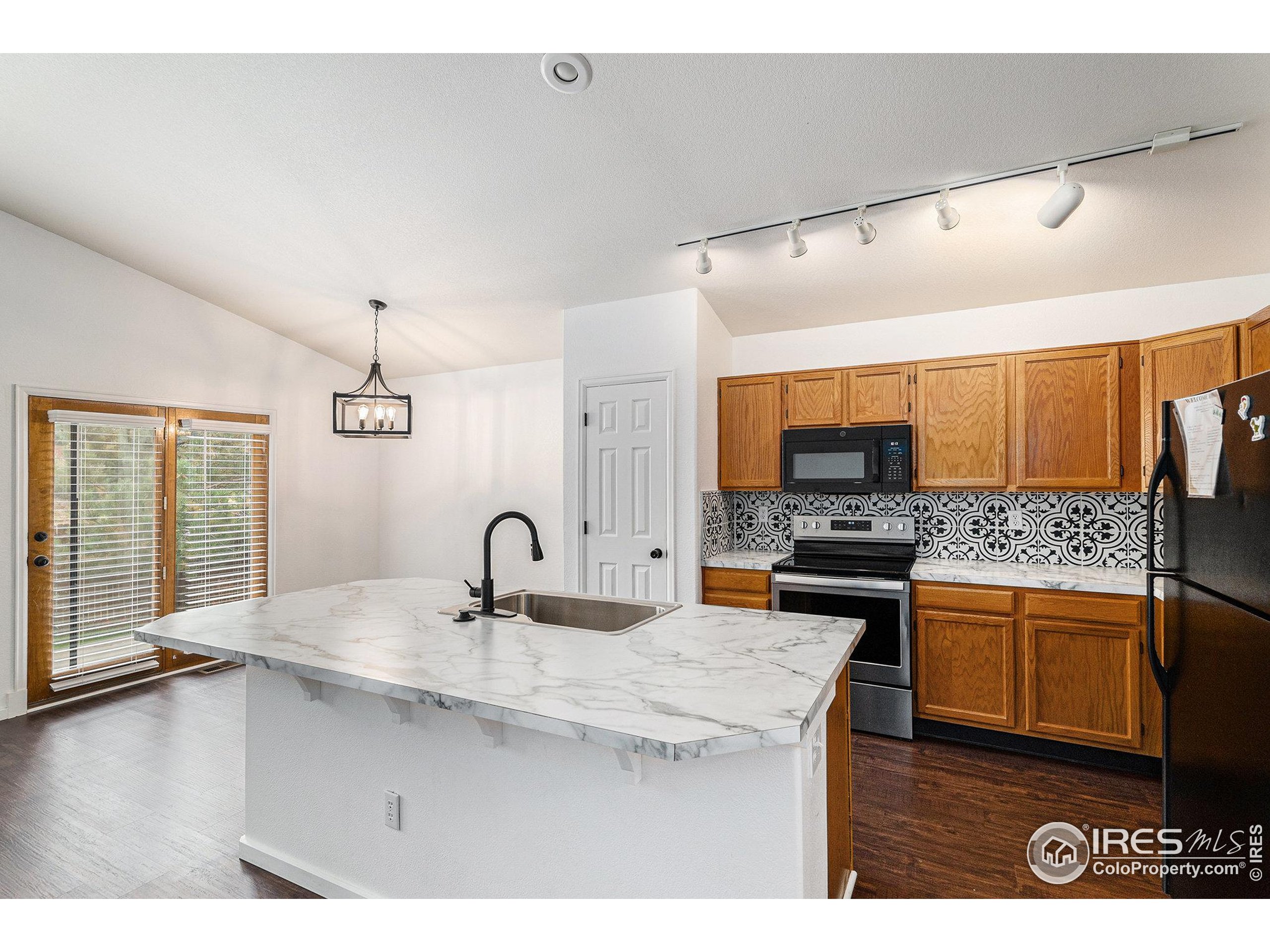 20822 E Princeton Pl