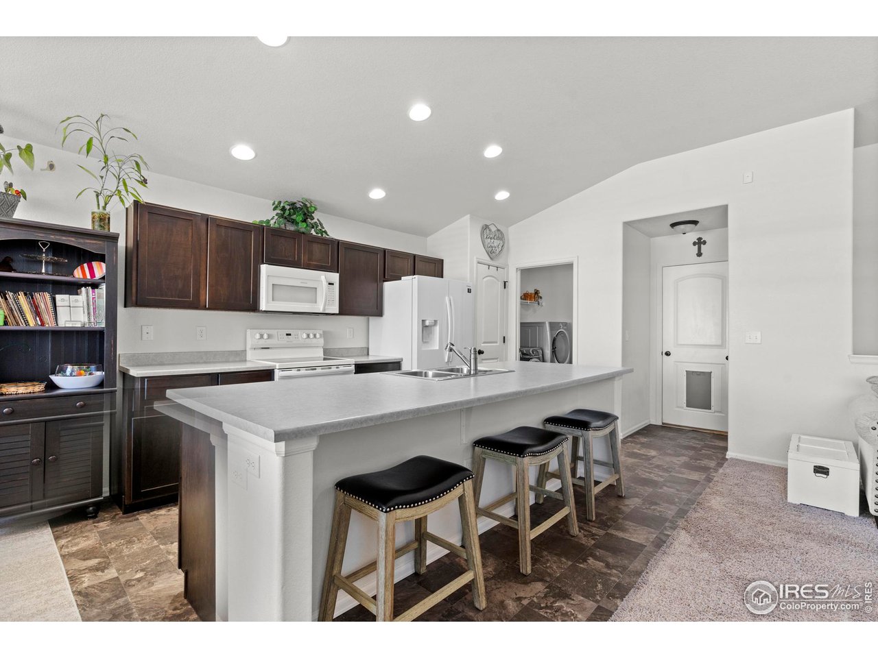 941 Barasingha St Severance