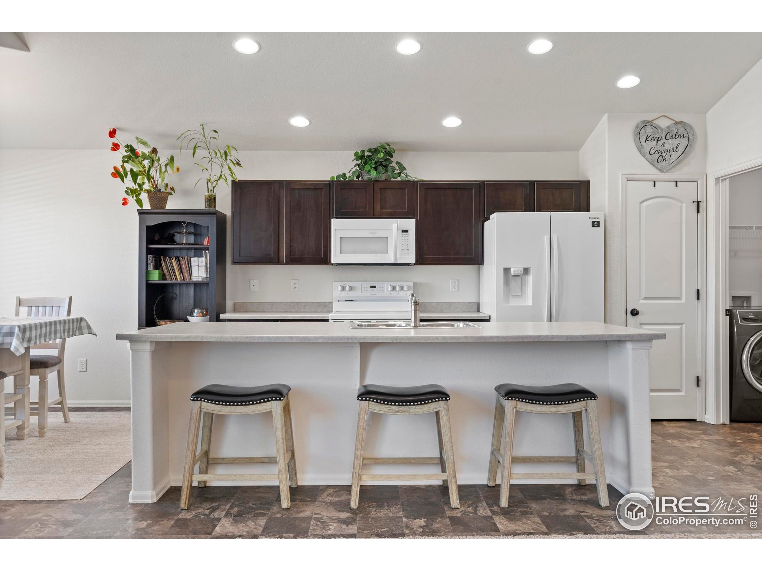 941 Barasingha St Severance