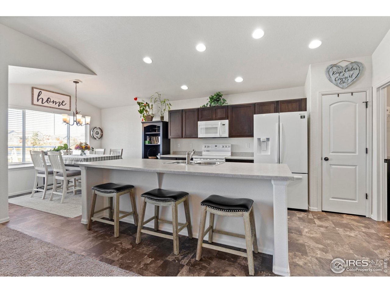 941 Barasingha St Severance