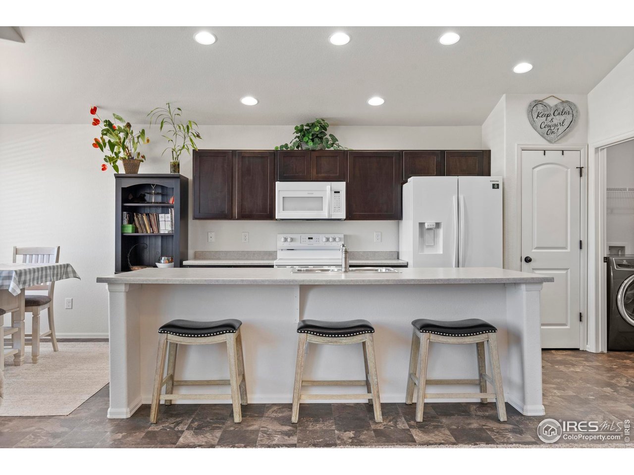 941 Barasingha St Severance