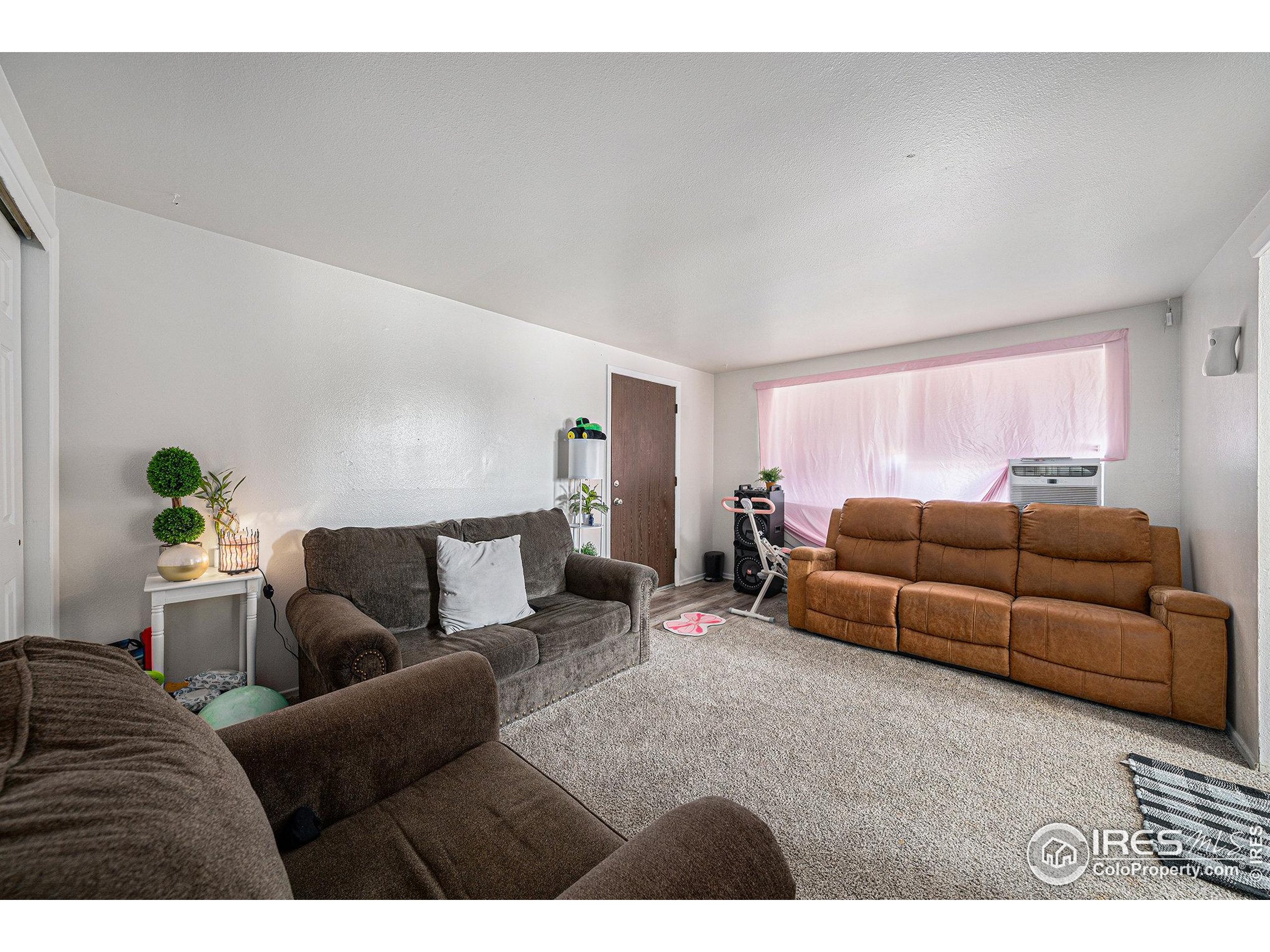 1523 Lashley St 1523, 1525 Longmont Unit: 1523, 1525