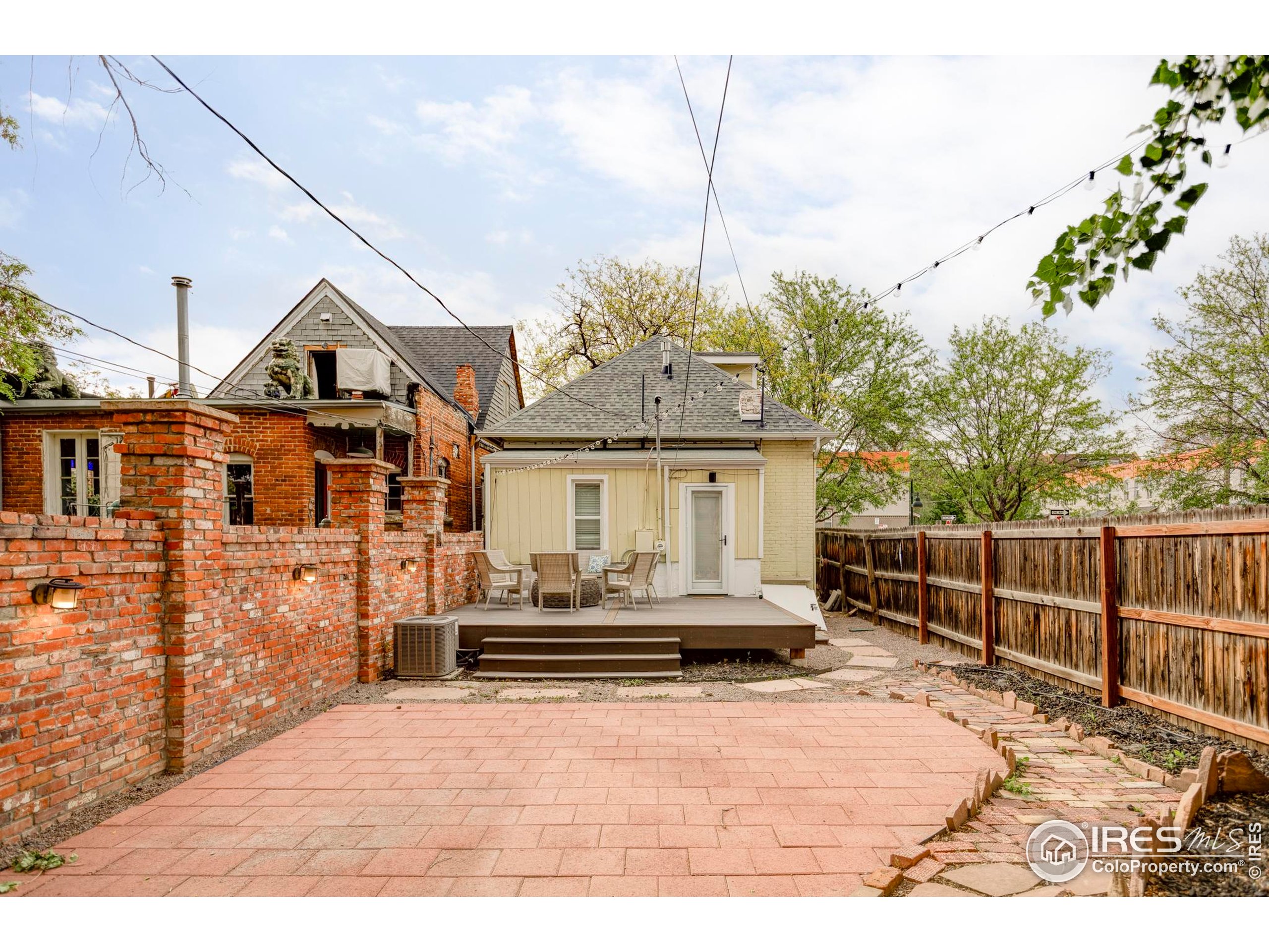 2909 Glenarm Pl Denver