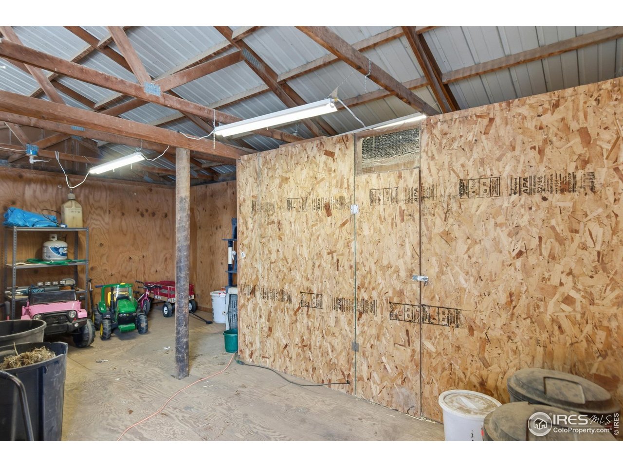 5221 County Road 16 3/4