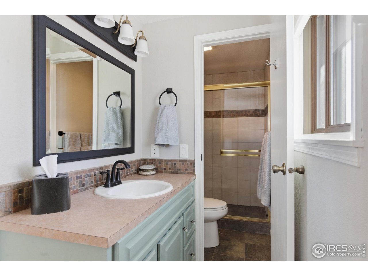 5221 County Road 16 3/4