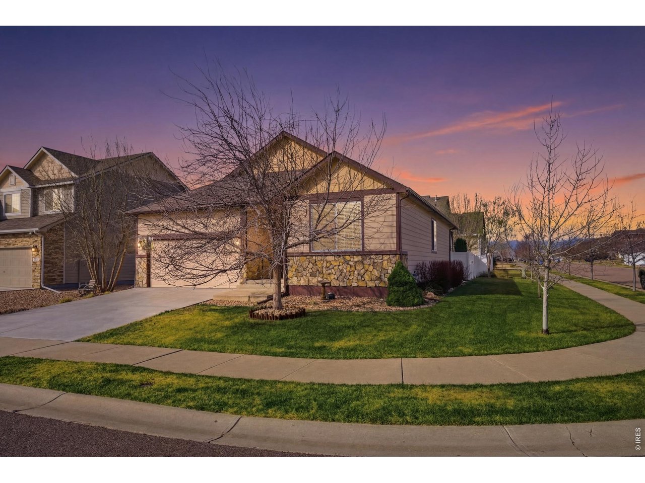 3465 Petrel Dr