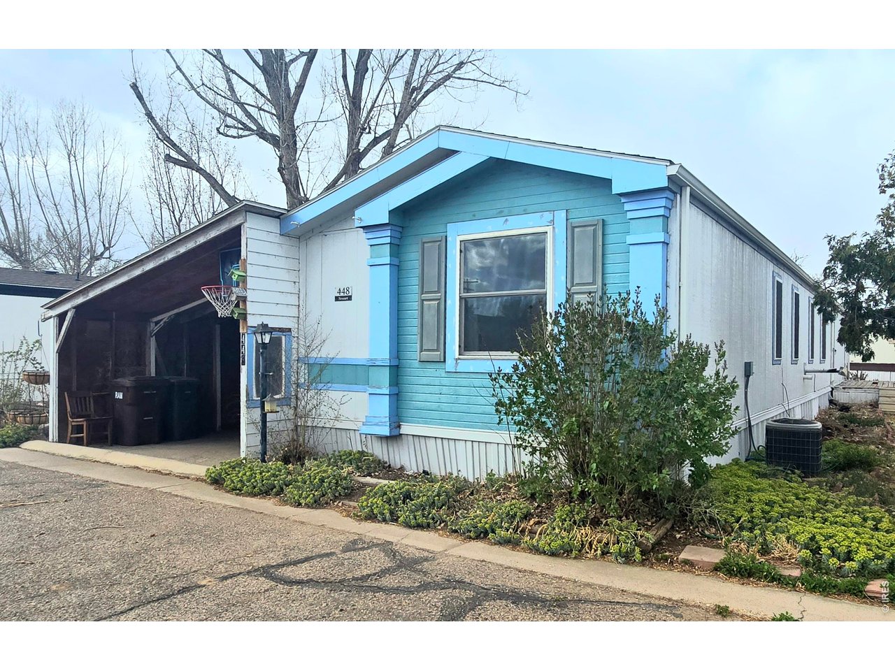 325 E 1st St 448