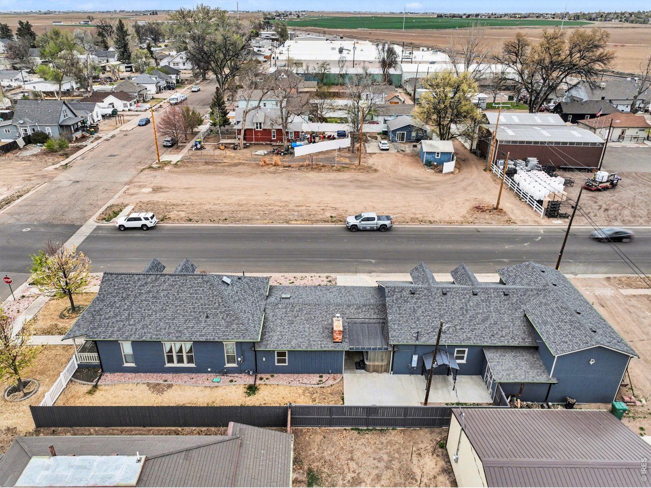 431 Maple Ave