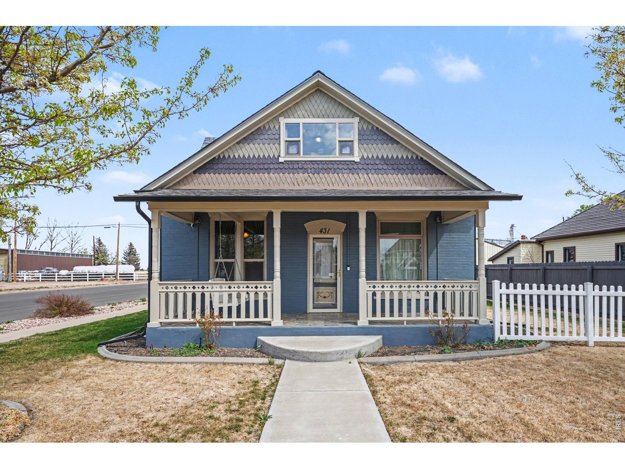 431 Maple Ave