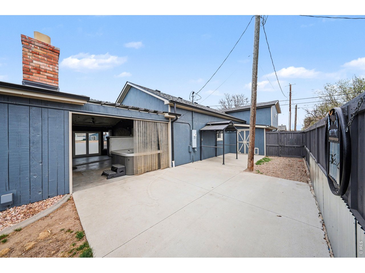 431 Maple Ave