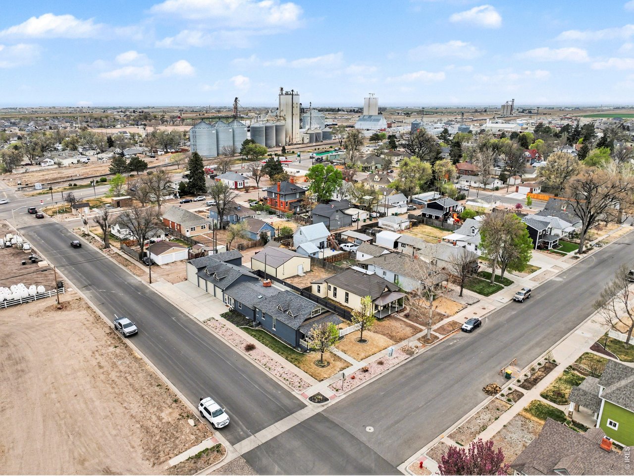 431 Maple Ave
