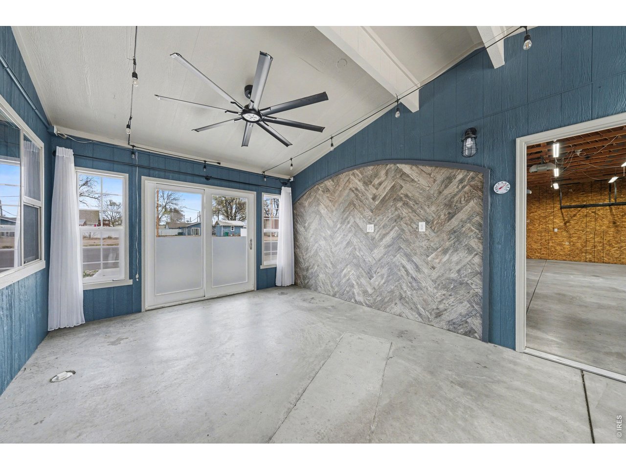 431 Maple Ave