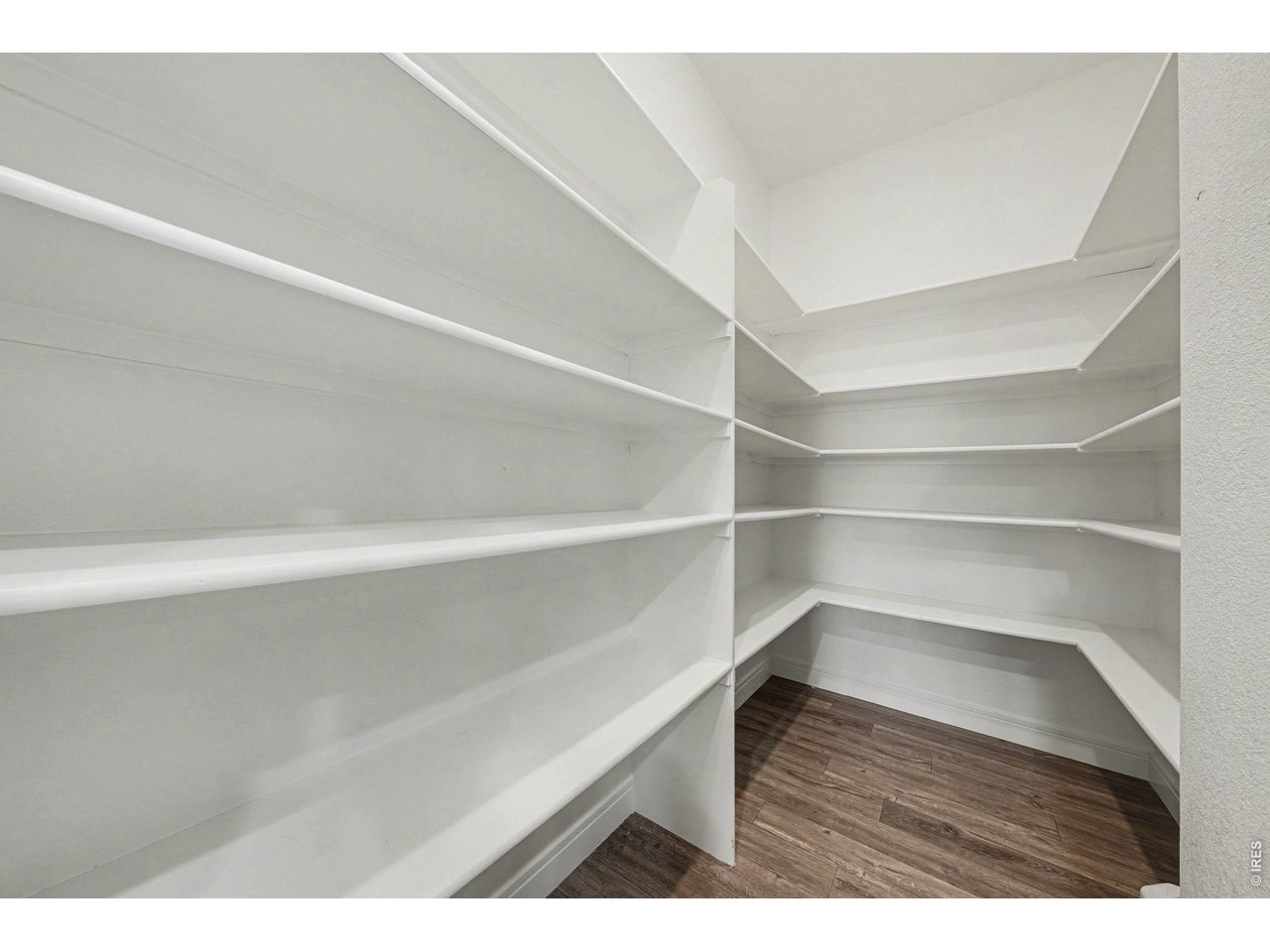 250 Sutherland Dr