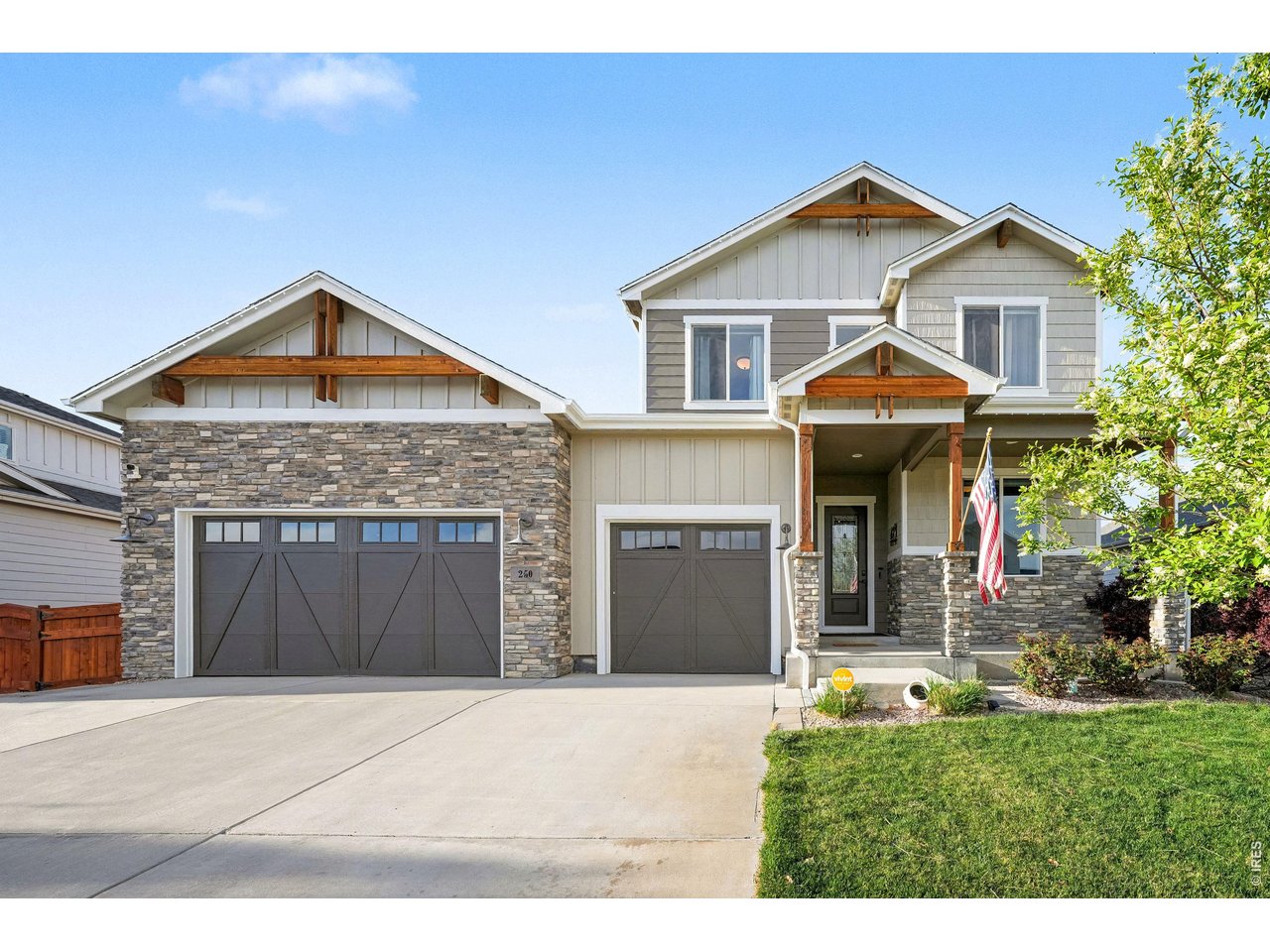 250 Sutherland Dr