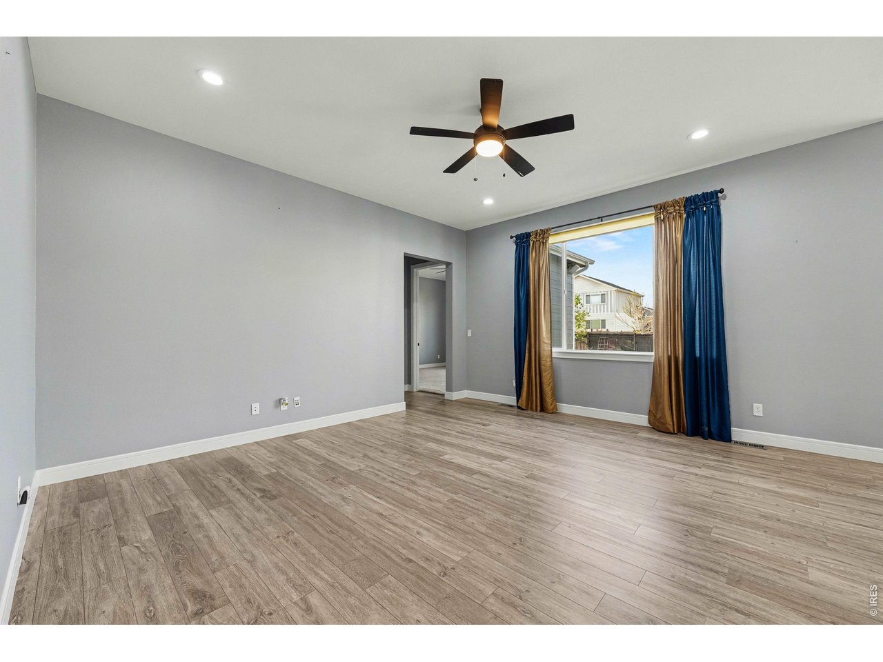 250 Sutherland Dr