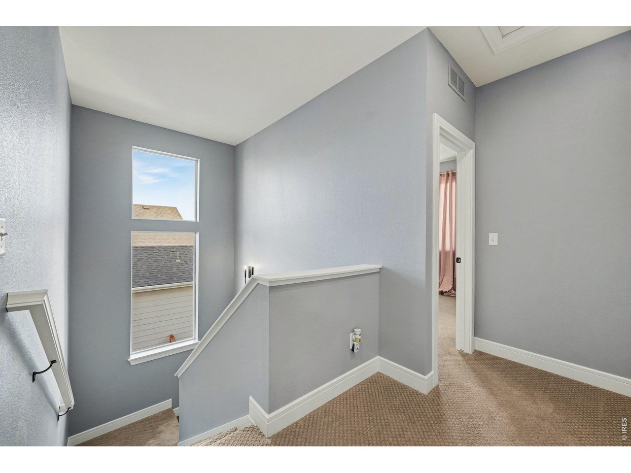 250 Sutherland Dr