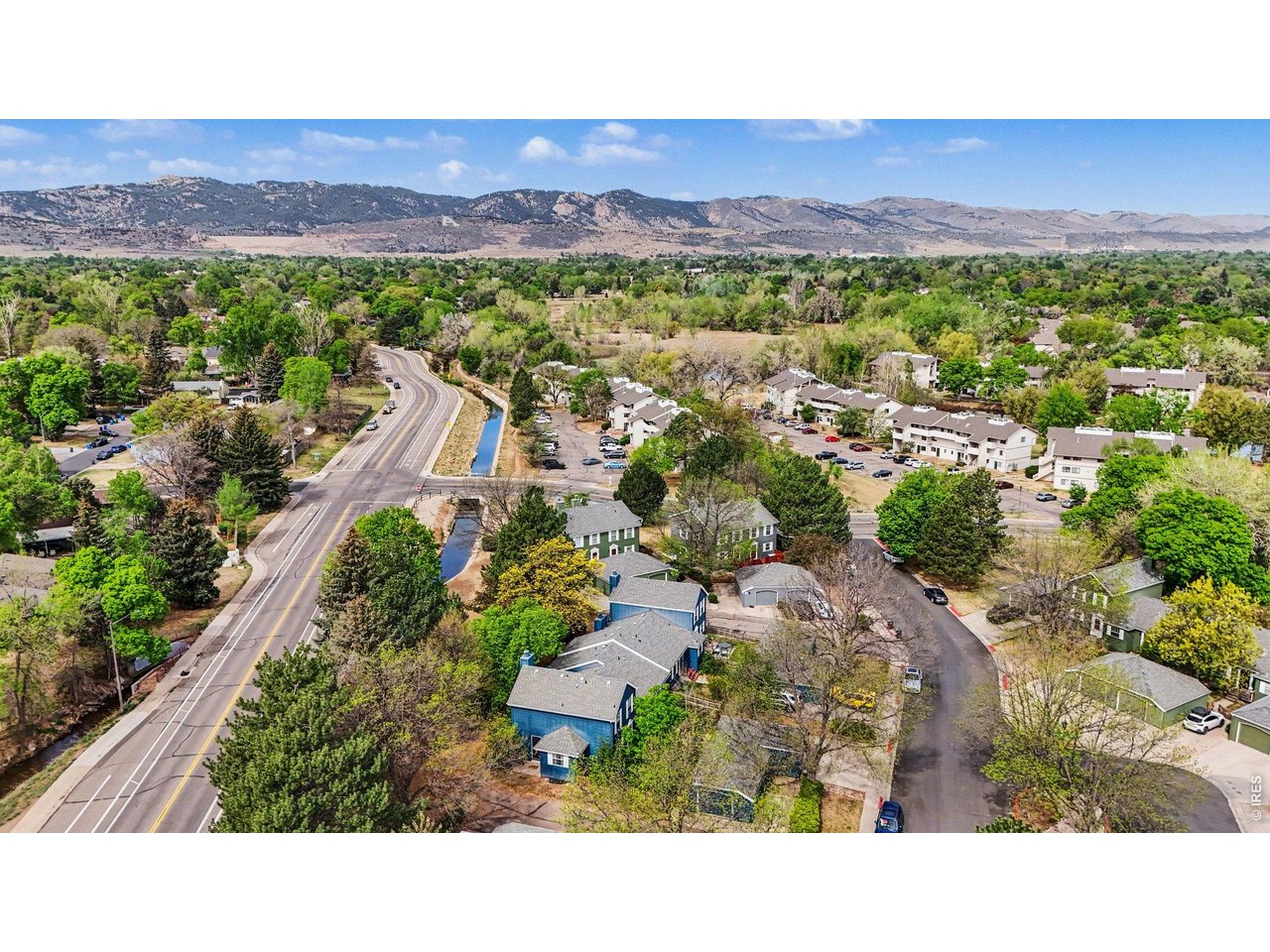 1327 Village Park Ct