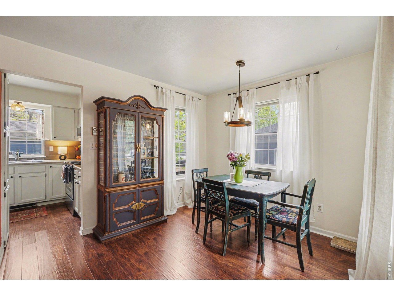 1327 Village Park Ct