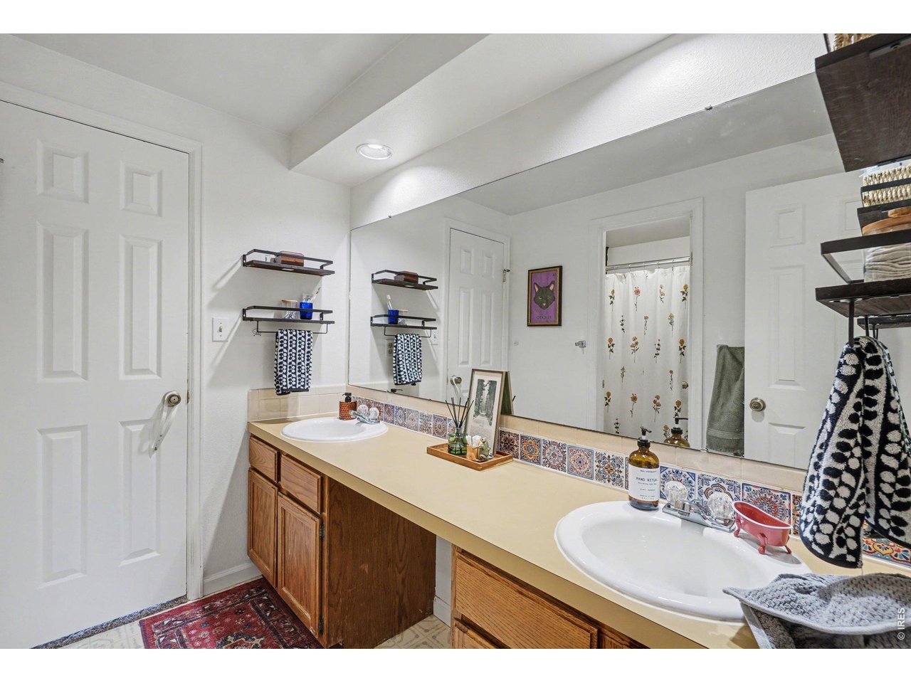 1327 Village Park Ct