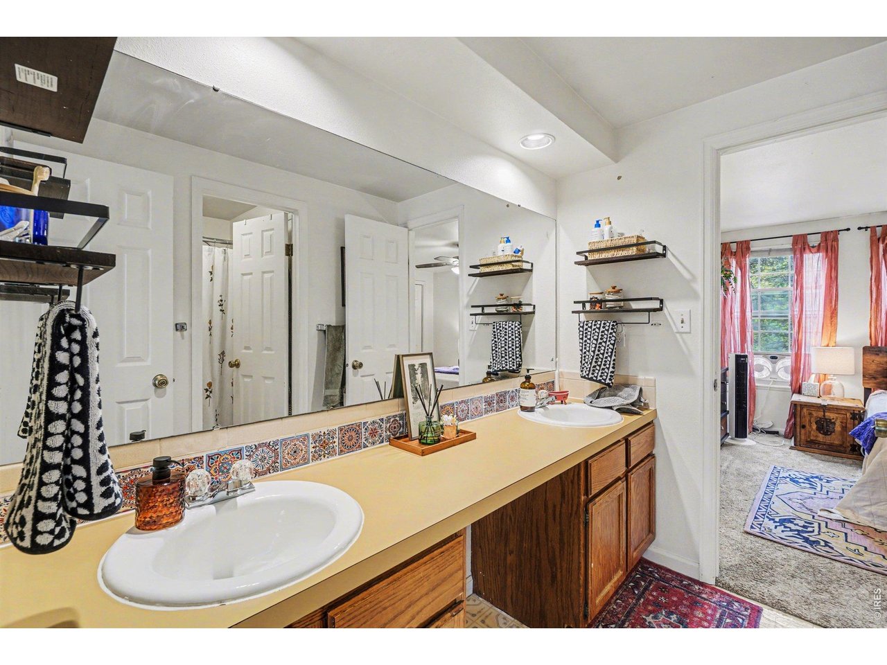 1327 Village Park Ct