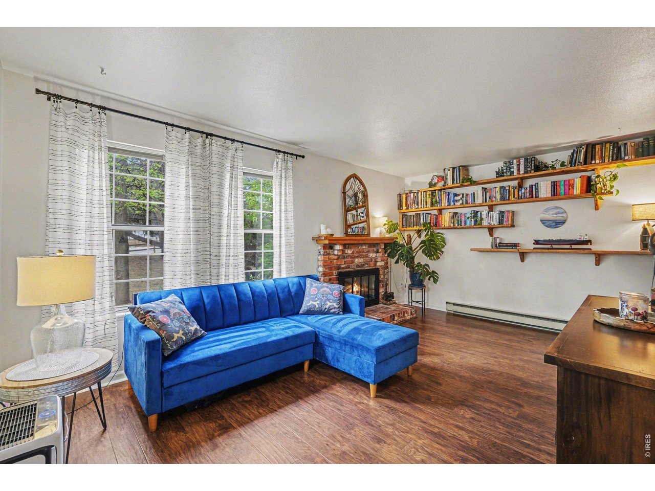 1327 Village Park Ct