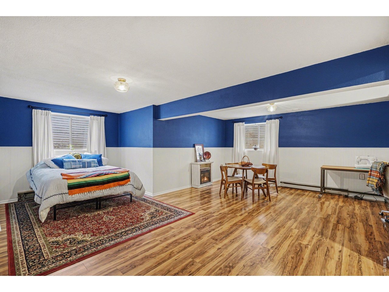 1327 Village Park Ct